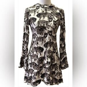H&M Black and White Leopard Print Long Sleeve Dress